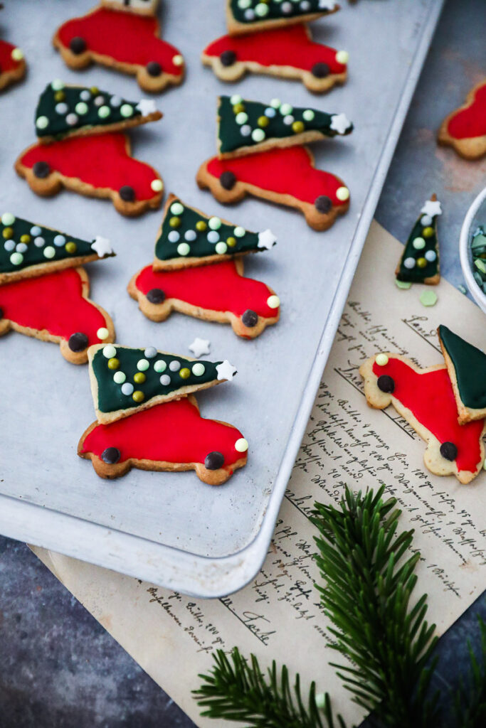 Coming home for Christmas Weihnachtsplätzchen Rezept - klassische Ausstechplätzchen Dr. Oetker Weihnachtskekse christmas cookie decoration zuckerzimtundliebe weihnachtbäckerei foodblog backblog