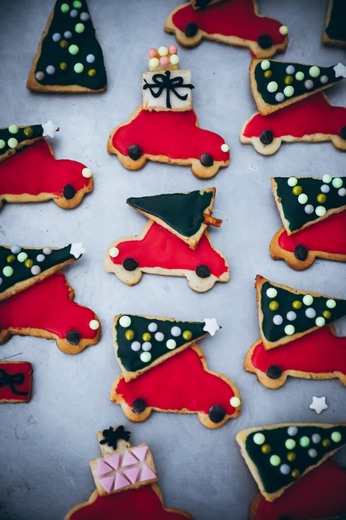 Coming home for Christmas Weihnachtsplätzchen Rezept - klassische Ausstechplätzchen Dr. Oetker Weihnachtskekse christmas cookie decoration zuckerzimtundliebe weihnachtbäckerei foodblog backblog