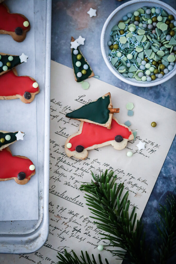 Coming home for Christmas Weihnachtsplätzchen Rezept - klassische Ausstechplätzchen Dr. Oetker Weihnachtskekse christmas cookie decoration zuckerzimtundliebe weihnachtbäckerei foodblog backblog