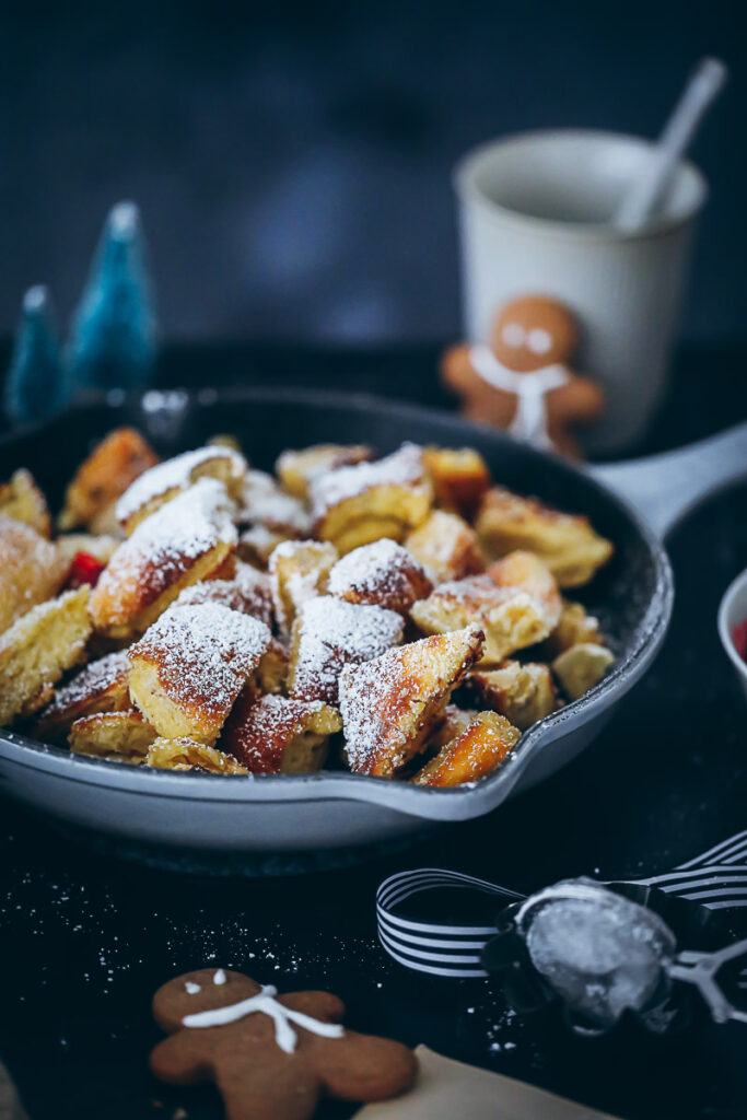 Weihnachts Zimt Kaiserschmarrn Rezept zuckerzimtundliebe bester kaiserschmarrn aus dem Backofen weihnachtsdessert südtiroler schmarrn rezept pulled pancake foodstyling foodtographyschool zuckerzimtundliebe backblog foodstyling