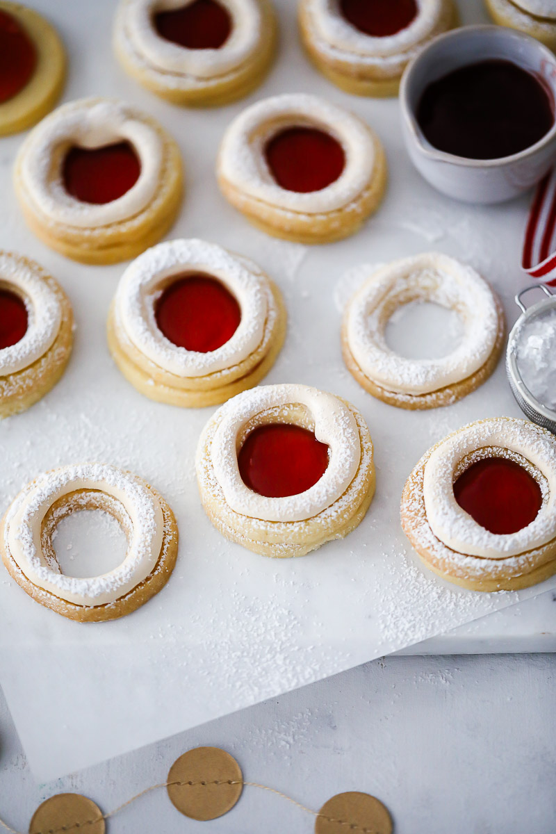 Spitzbuben Rezept mit Baiser – Marmeladenplätzchen oder auch Hildabrötchen oder Linzer Plätzchenklassiker