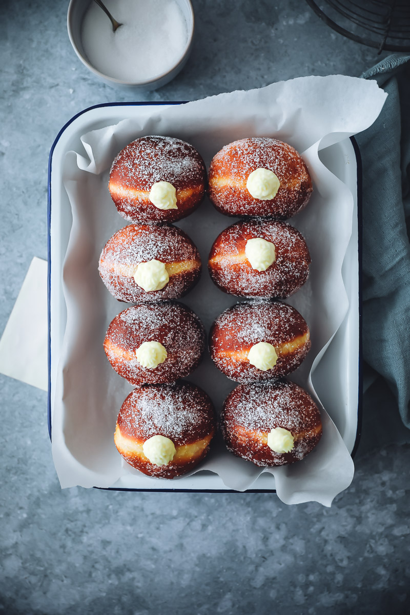 Berliner Rezept oder Faschingskrapfen mit Vanille-Cheesecake-Füllung