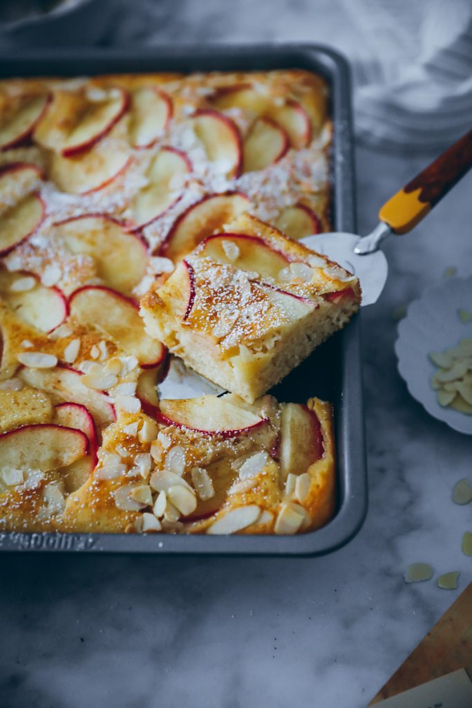 Apfel Pfannkuchen Rezept sheet pan apple pancakes Frühstück brunch rezepte einfache pancakes bakefeed feedfeed zuckerzimtudliebe foodblog backblog foodtographyschool foodstyling