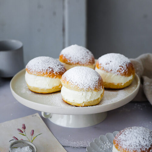 Maritozzi Rezept Italian Cream Buns Sahnefüllung Brötchen süße hefebrötchen milchbrötchen rezept bakefeed italian baking italienisches gebäck italienisch backen zuckerzimtundliebe backblog foodblog foodstyling