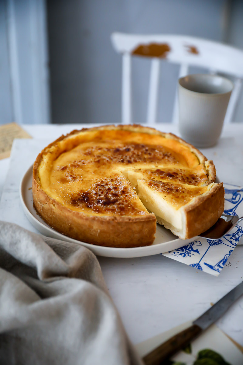 Schwäbischer Rahmkuchen Rezept mit Crème Brulée Kruste