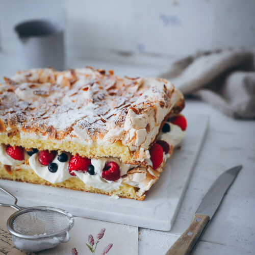 Kvaefjordkake Kuchen Rezept Verdens Beste Baiserkuchen vanillefüllung zuckerzimtundliebe foodblog backblog bakefeed scandinavian baking skandinavische kuchen