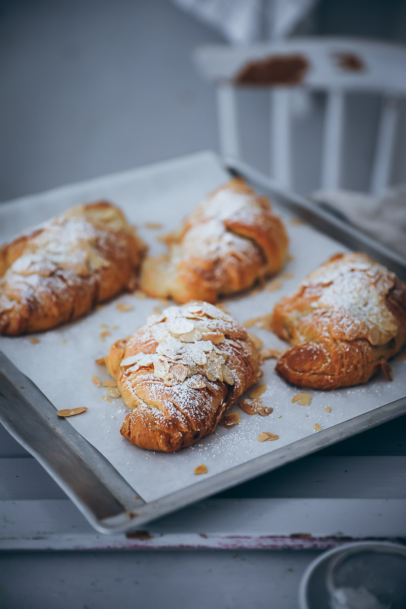 Einfache Mandel Croissants – ein Rezept für Almond Croissants mit Frangipane-Füllung