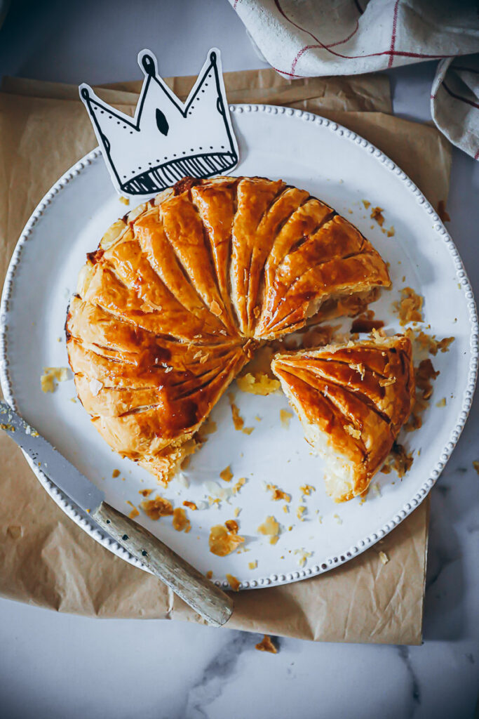 Galette de Rois Rezept recipe frangipane Mandelfüllung blätterteig tarte dreikönigskuchen einfache tarte blog foodblog zuckerzimtundliebe backblog bakefeed feedfeed french baking