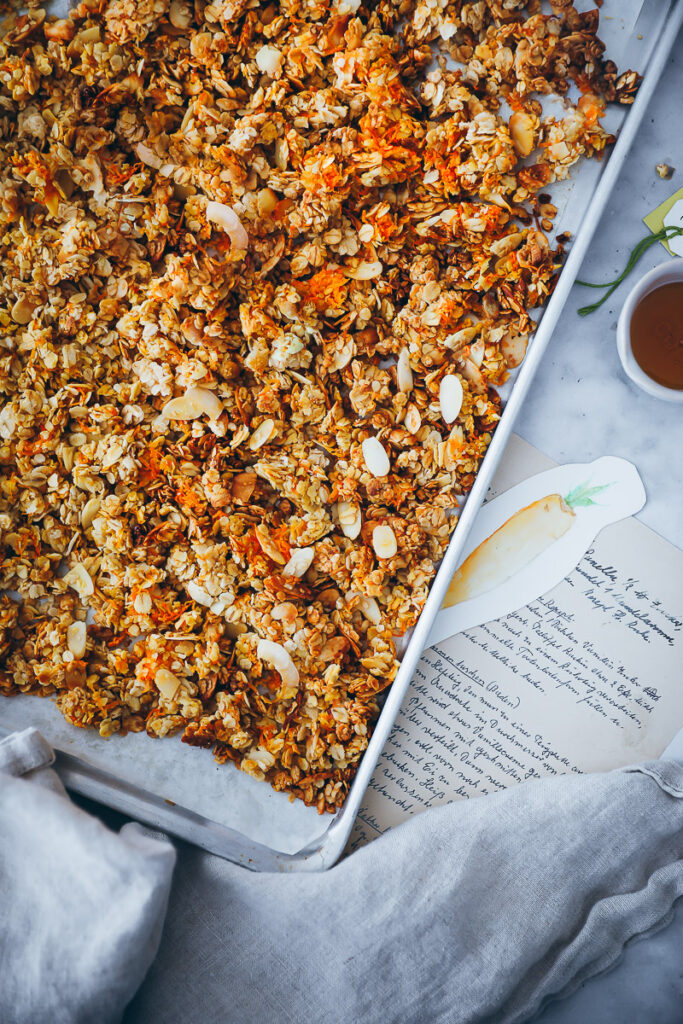carrot cake granola rezept müsli selber machen osterfrühstück osterbrunch carrot granola recipe zuckerzimtundliebe feedfeed bakefeed foodstyling