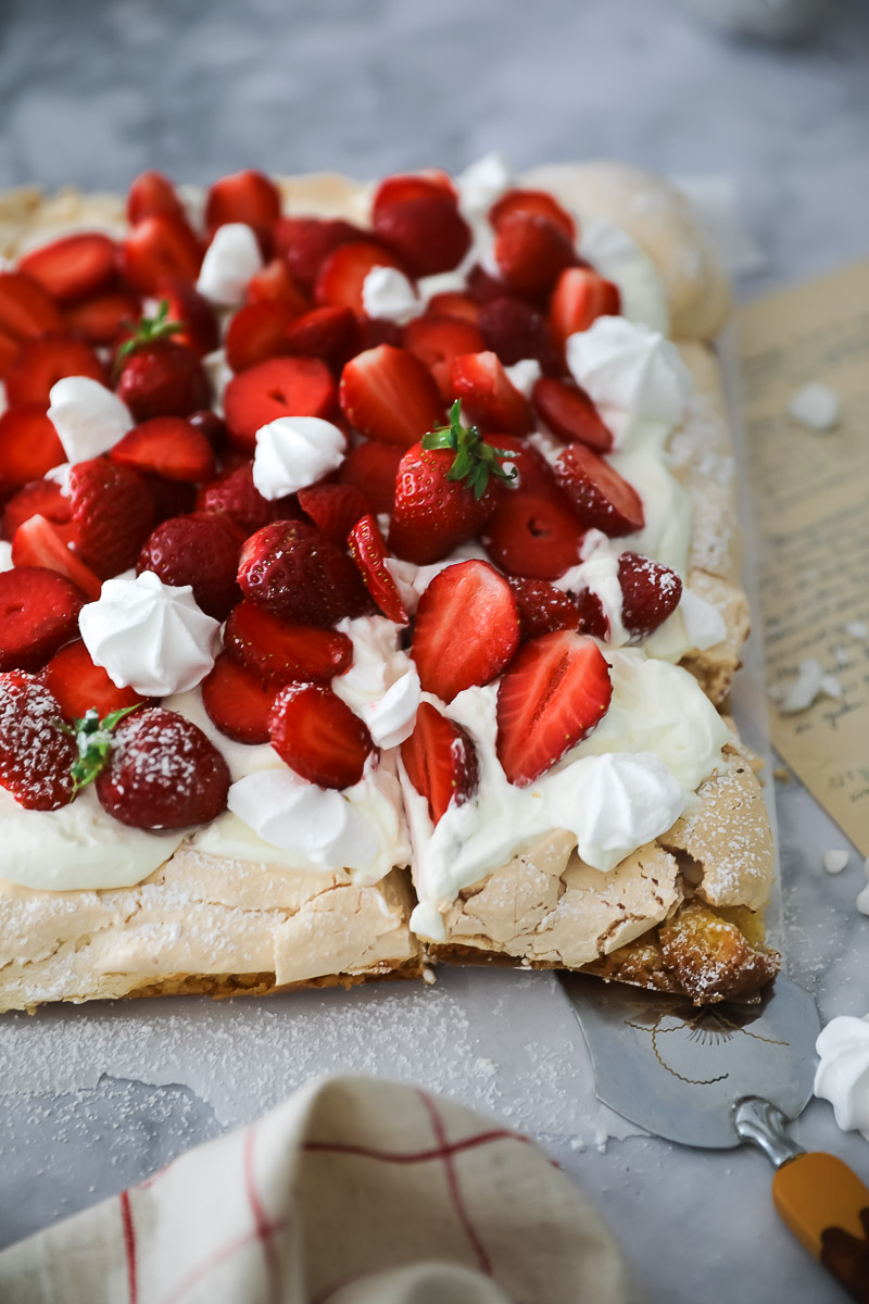 Eton Mess Erdbeer Baiserkuchen Rezept – Brita Kuchen mal nach englischem Dessertklassiker