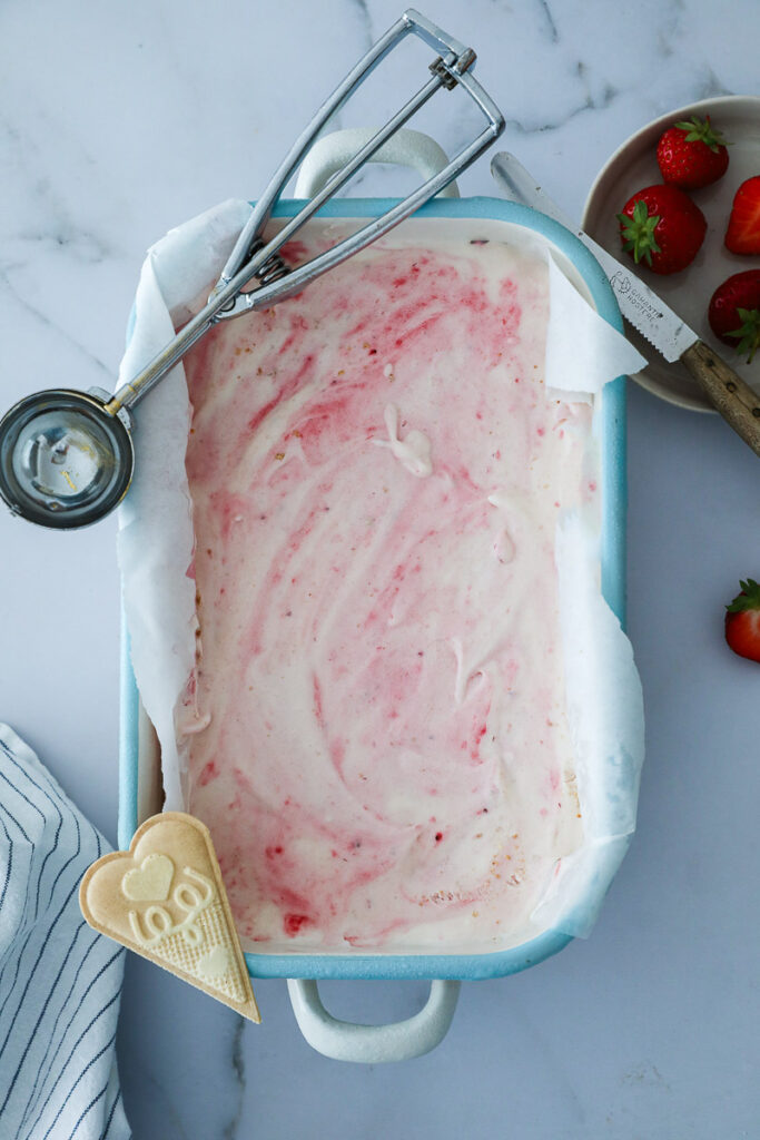 Erdbeereis Rezept ohne Eismaschine no churn strawberry ice cream recipe zuckerzimtundliebe eis selber machen