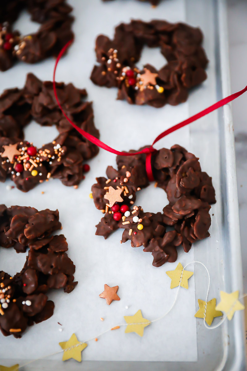 Schokocornflakes Kränze wie Schokocrossies Weihnachtsrezept Geschenke aus der küche weihnachtsschokolade cornflakes chocolate recipe zuckerzimtundliebe beste weihnachtsrezepteSchokocornflakes Kränze wie Schokocrossies Weihnachtsrezept Geschenke aus der küche weihnachtsschokolade cornflakes chocolate recipe zuckerzimtundliebe beste weihnachtsrezepte